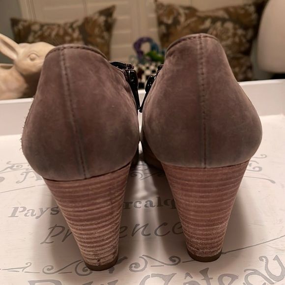 Paul Green Taupe Distressed Ruched Suede Ankle Boots 5.5 / 8 US NEW - Picture 4 of 8